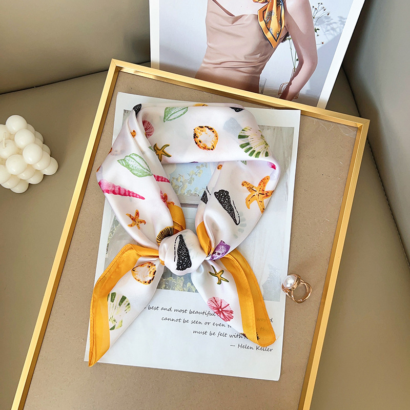 Women Silk Feeling Square Scar - Ascot Neck Scarf incelemesi ve fiyatı