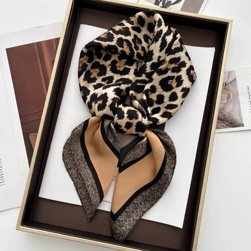 Luxury Leopard Print Female Sa - Ascot Neck Scarf incelemesi ve fiyatı