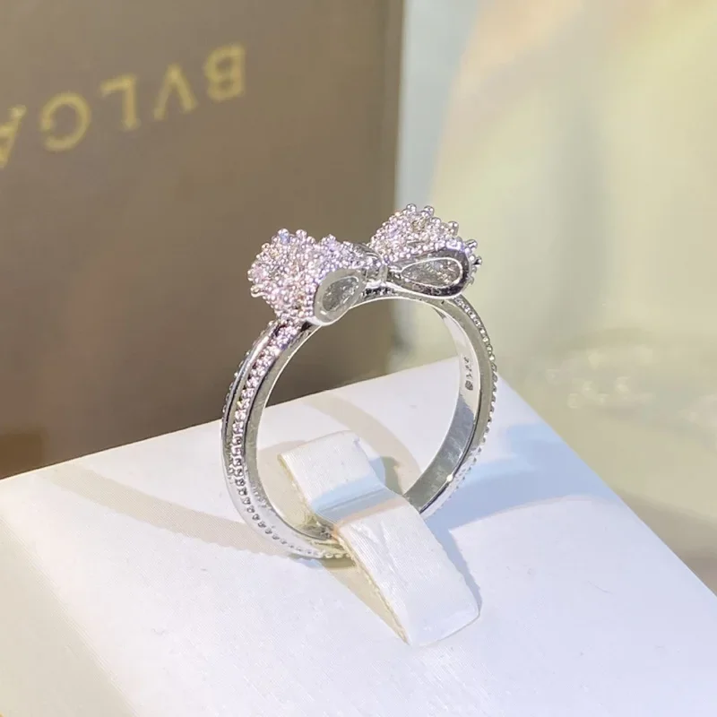 Fancy Bow Ring with Dazzling C - Tie Clip Silver incelemesi ve fiyatı